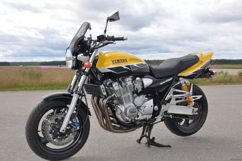 Yamaha XJR 1300