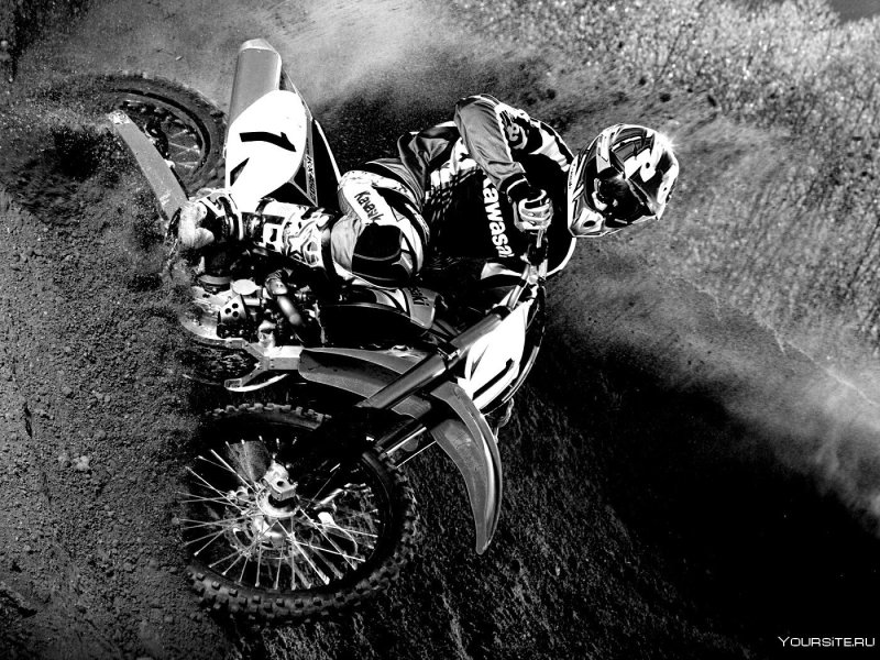 Кроссовый мотоцикл