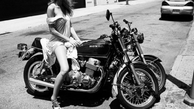 Мото девушки