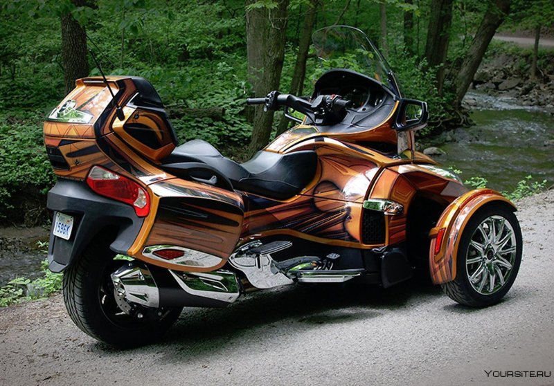 Трайк Spyder