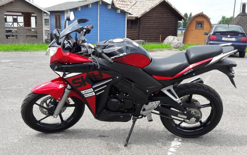 Racer SKYWAY 300