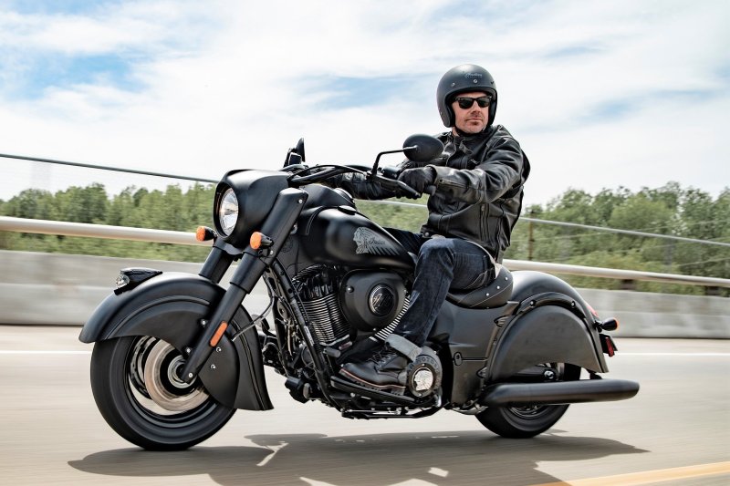 Chief Dark Horse Stealth Grey