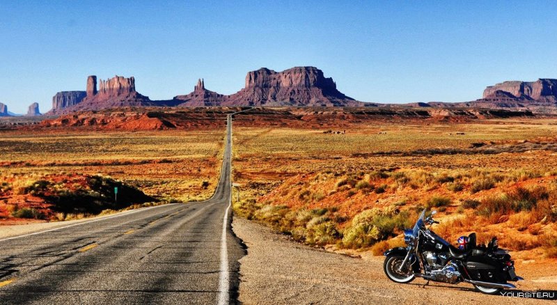 Долина монументов Harley Davidson