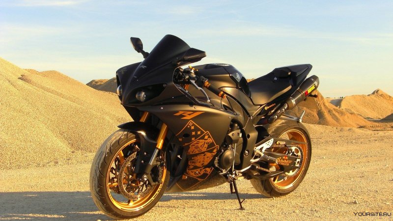 Yamaha r1 Gold