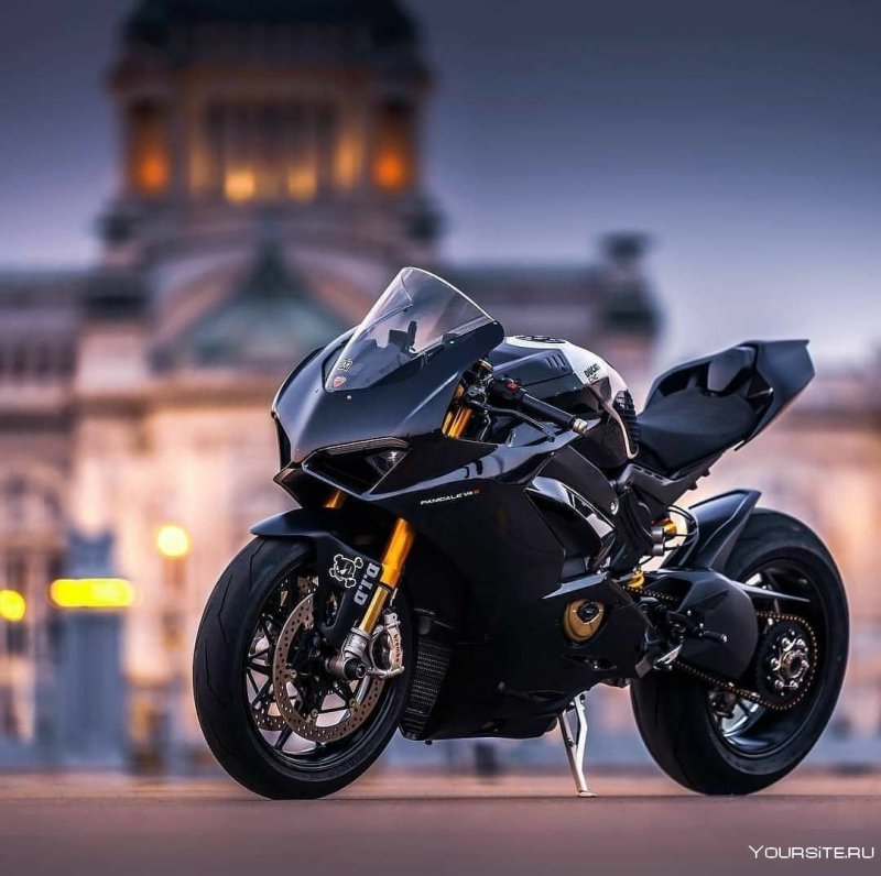 Спортивньйе мотоцькль