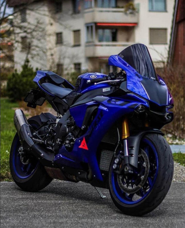 Yamaha YZF-r1 2021