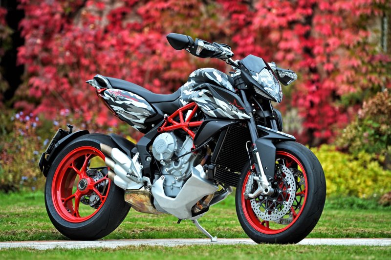 Мотоцикл MV Agusta Rivale 800