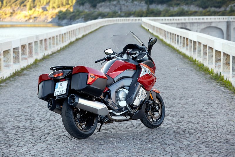 Мотоцикл БМВ 1600 gt