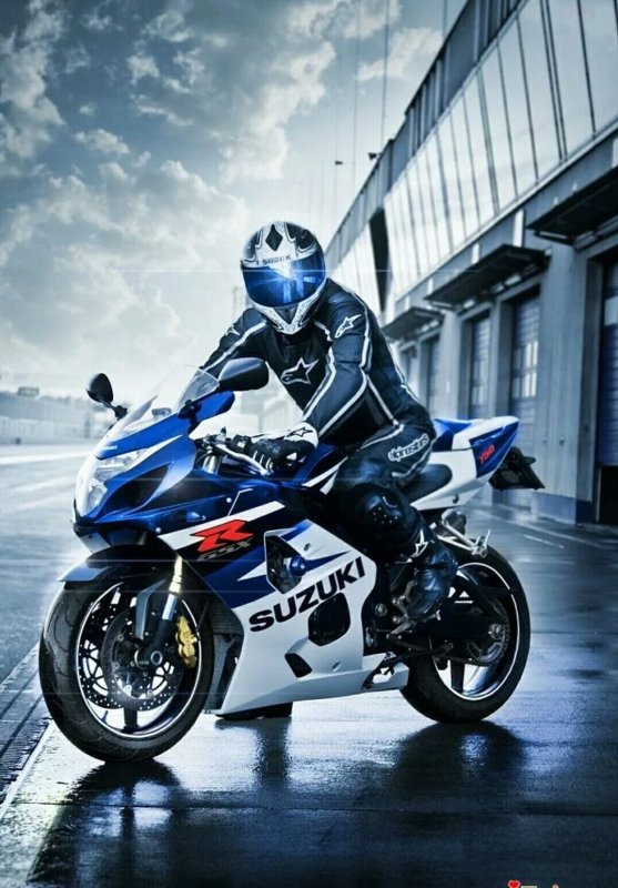 Пацан на мотоцикле