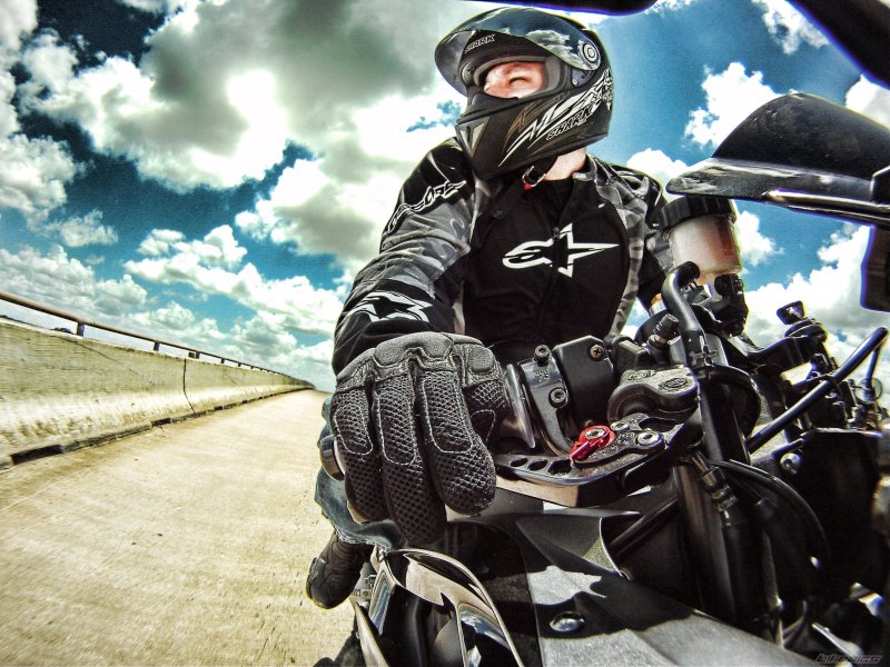 Мотоциклист на аву