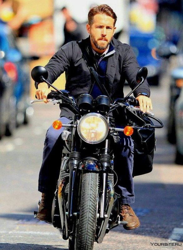 Triumph Bonneville Райан Рейнольдс