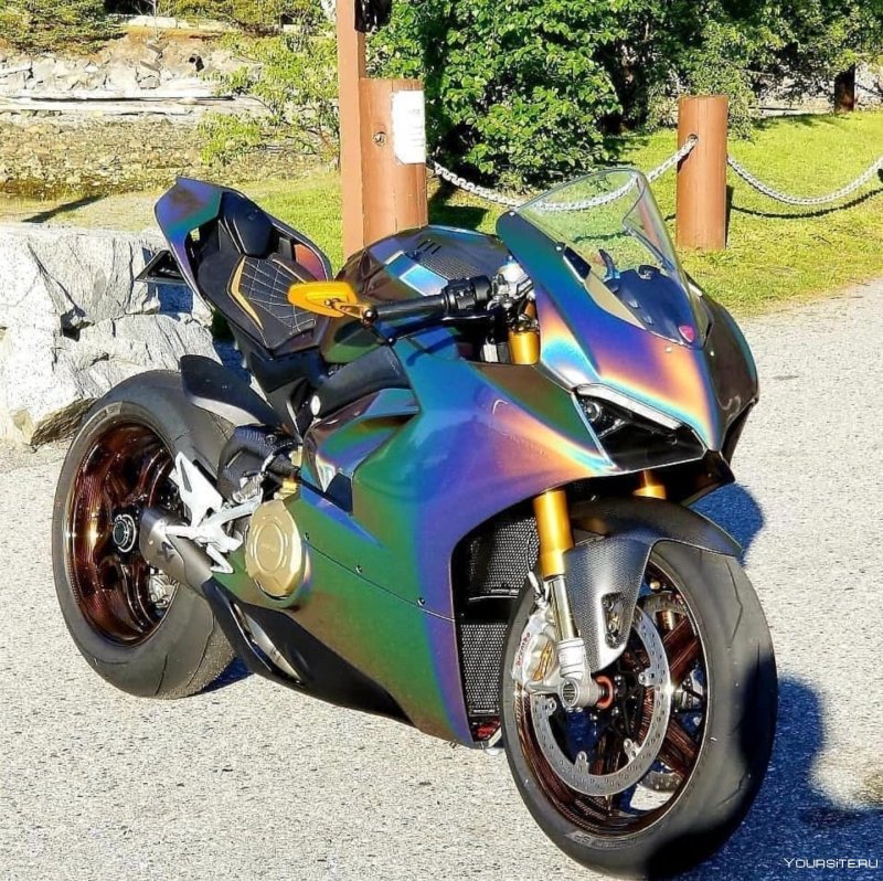 Мотоцикл Альпина спортбайк