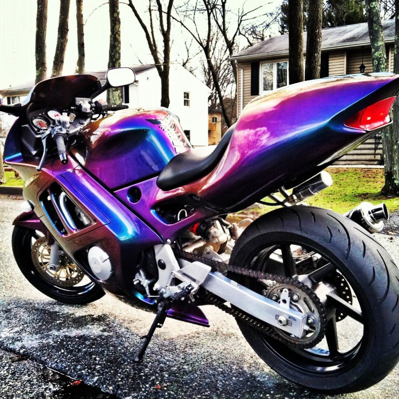 Honda cbr1000rr фиолетовый