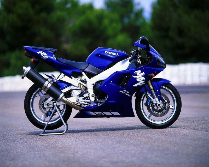 Yamaha r1 1999