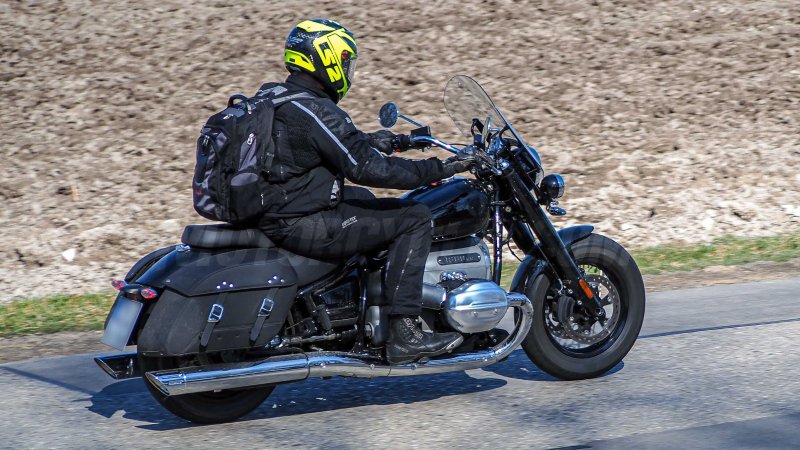 BMW r1800