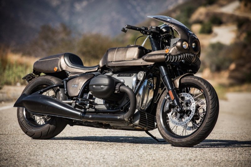 BMW r18 b Custom