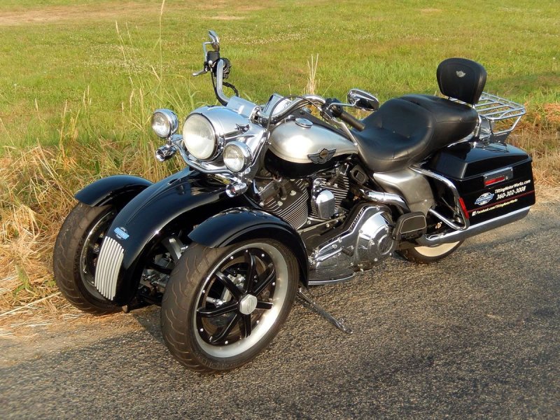 Трёхколёсный мотоцикл Harley Davidson