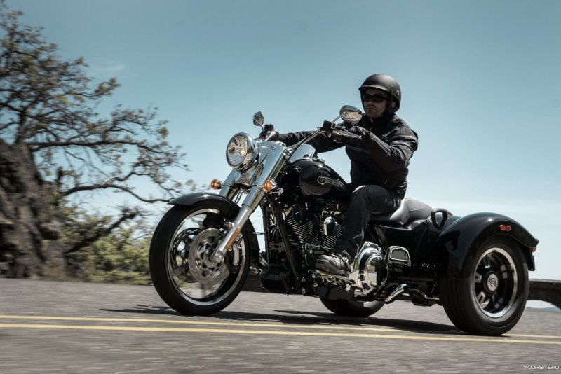 Трицикл Harley Davidson