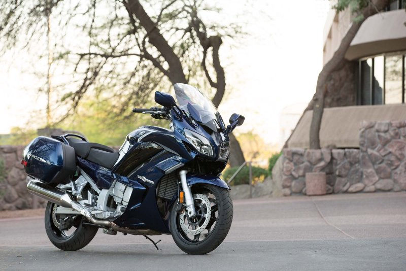 Yamaha FJR 1200 мотоцикл