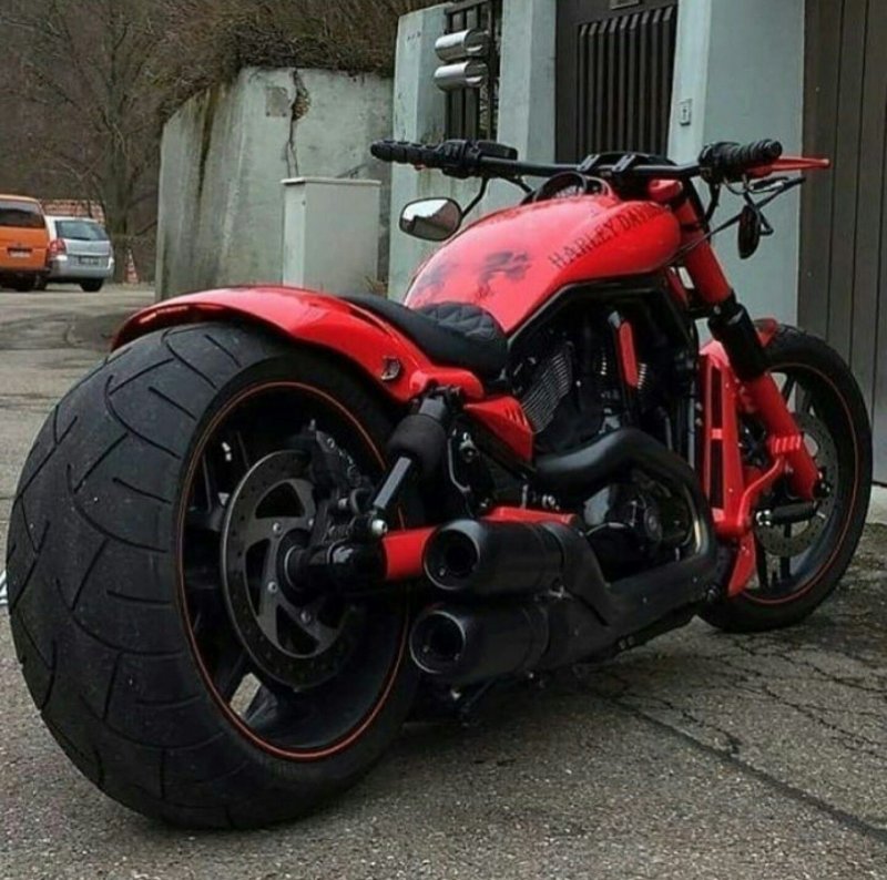 Харлей Дэвидсон v-Rod