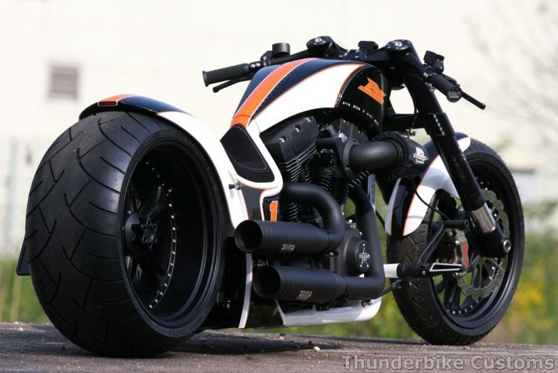 Harley Davidson v-Rod Драгстер