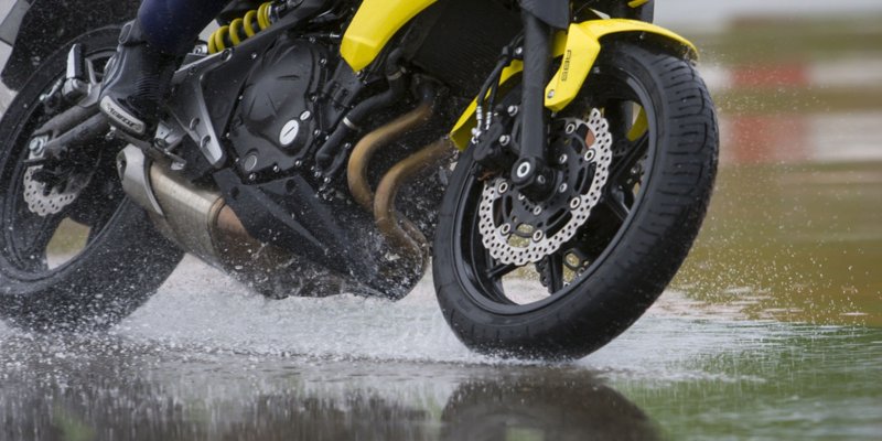 Автошина на мотоцикл