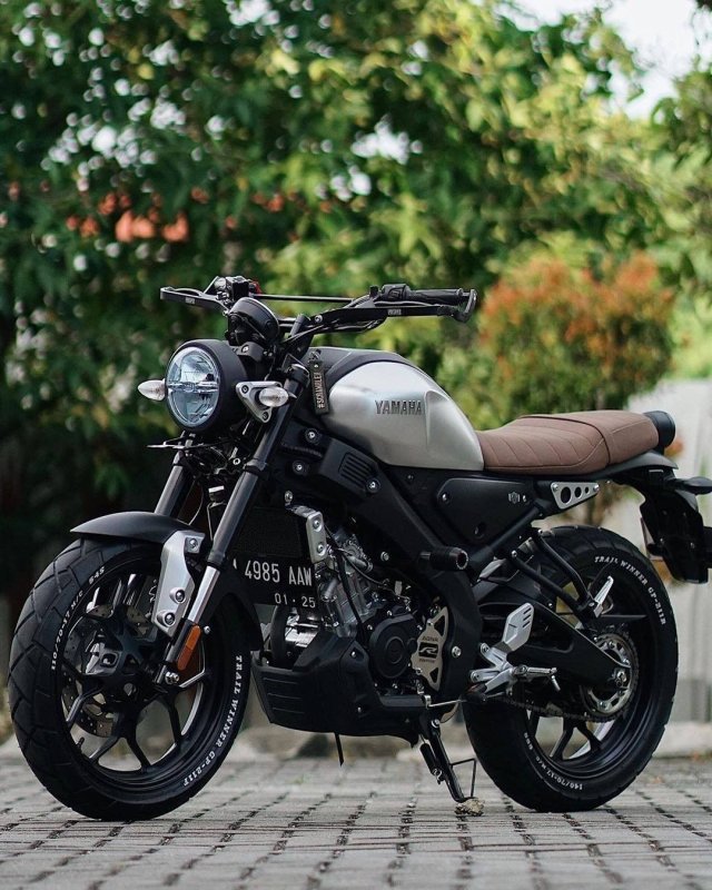 Скремблер Ямаха XSR
