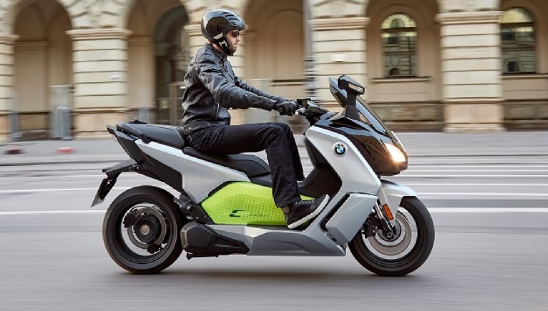 Электроскутер БМВ Эволюшн