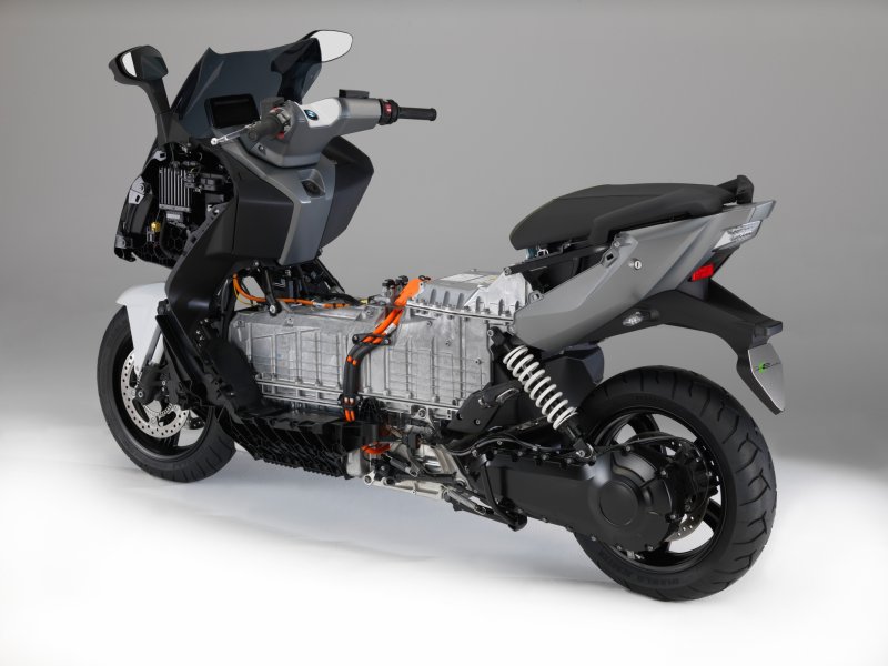 BMW C-Evolution без пластика