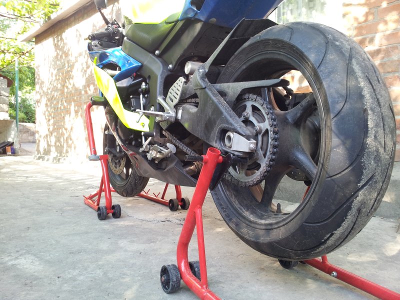 Мотоподкат cbr600f4