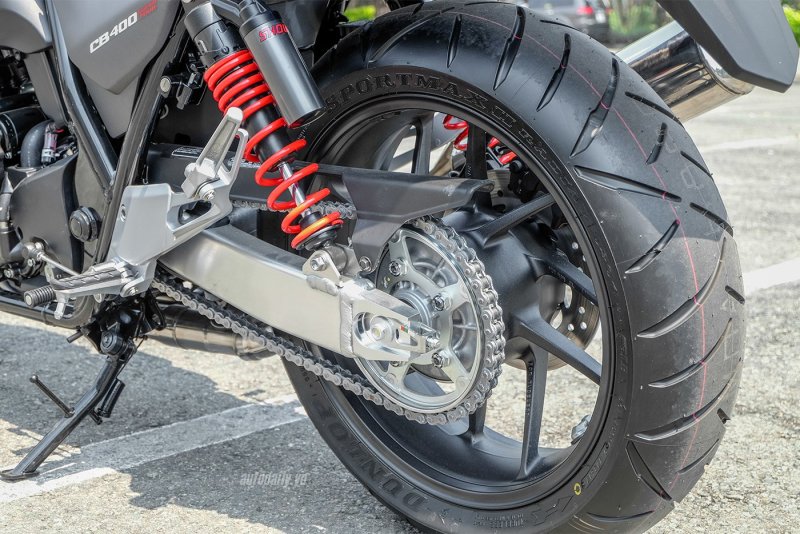 Honda CB 400 SS размер заднего колеса