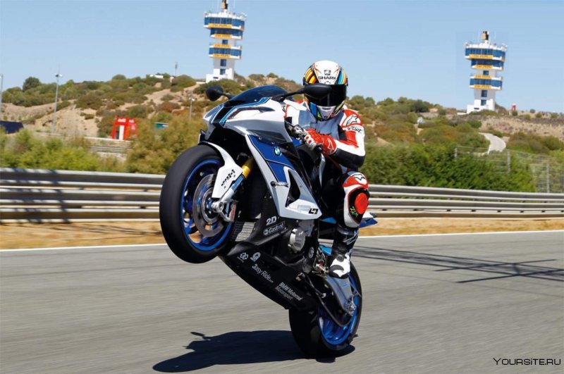 BMW s1000rr Вилли