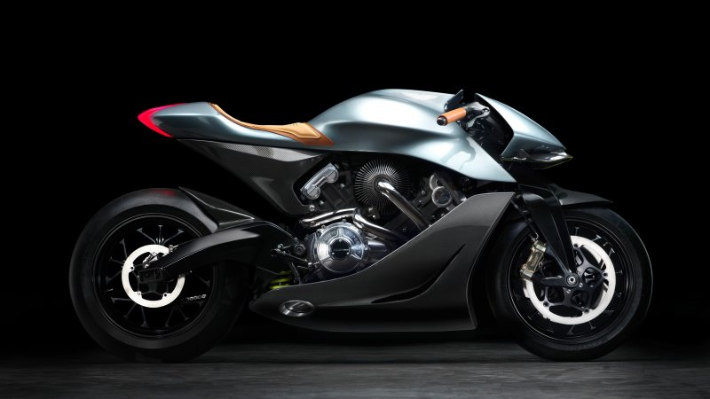 Aston Martin amb 001