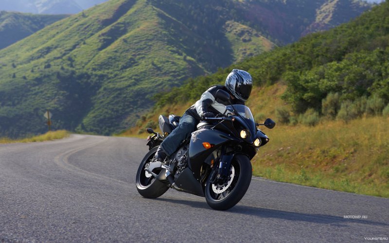 Yamaha r1 первого поколения