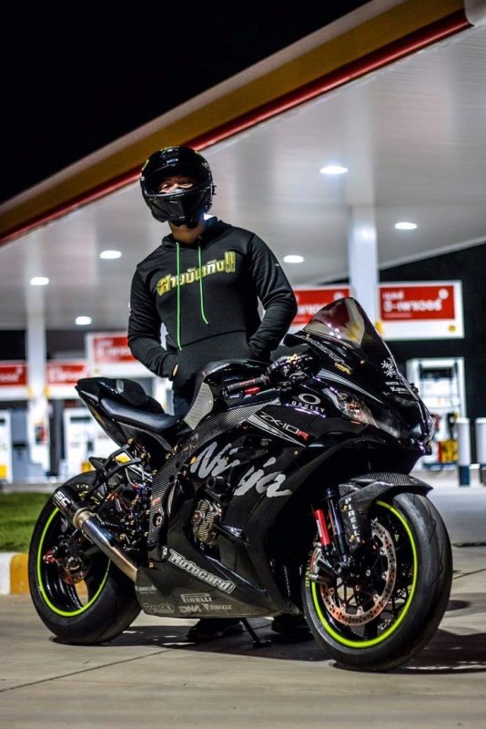 Кавасаки мотоциклы черные байкерские