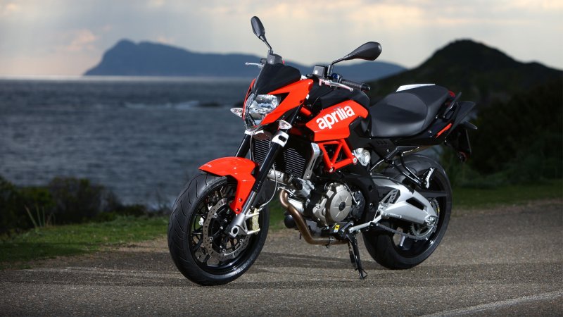 Мотоцикл Априлия 750