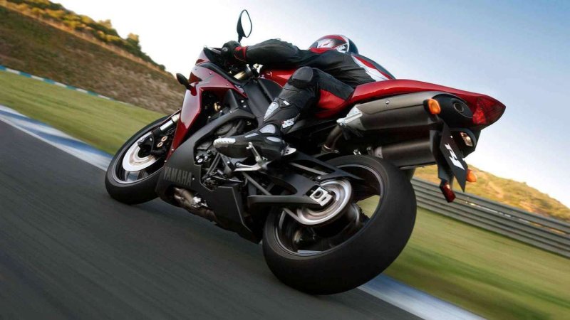 Yamaha YZF-r1 фото