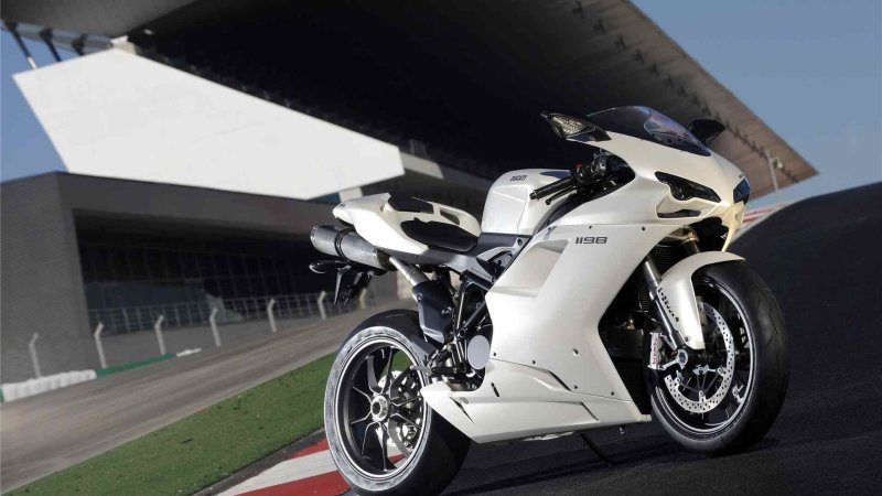 Ducati 1198 White