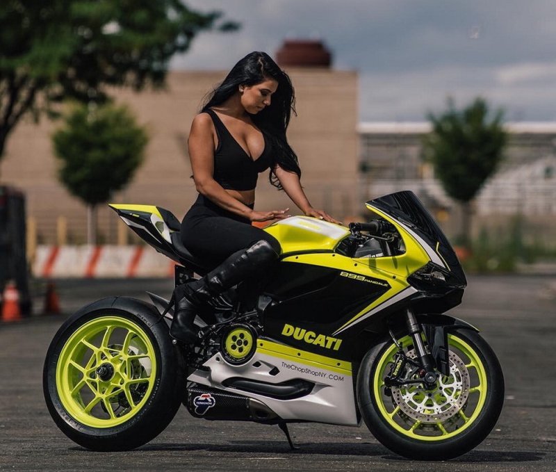 Клевый мотоцикл