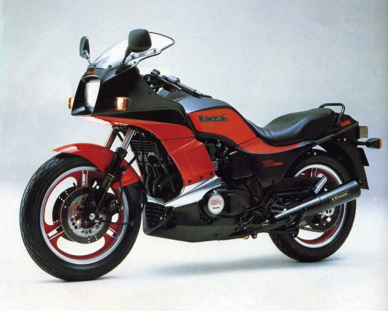 Мотоцикл Kawasaki GPZ 750