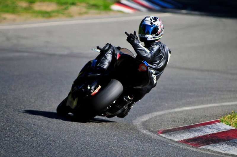 Yamaha r1 Вилли