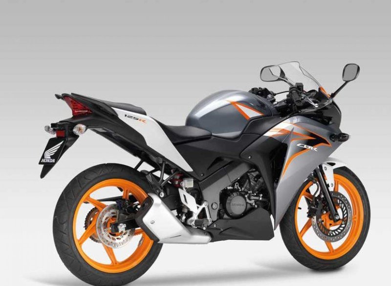 Мотоцикл Honda CBR 125