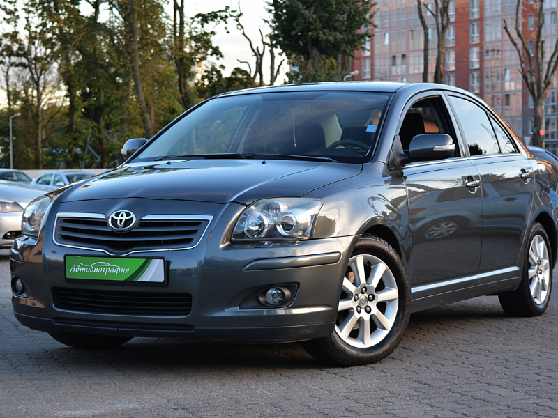 Тойота Авенсис 2