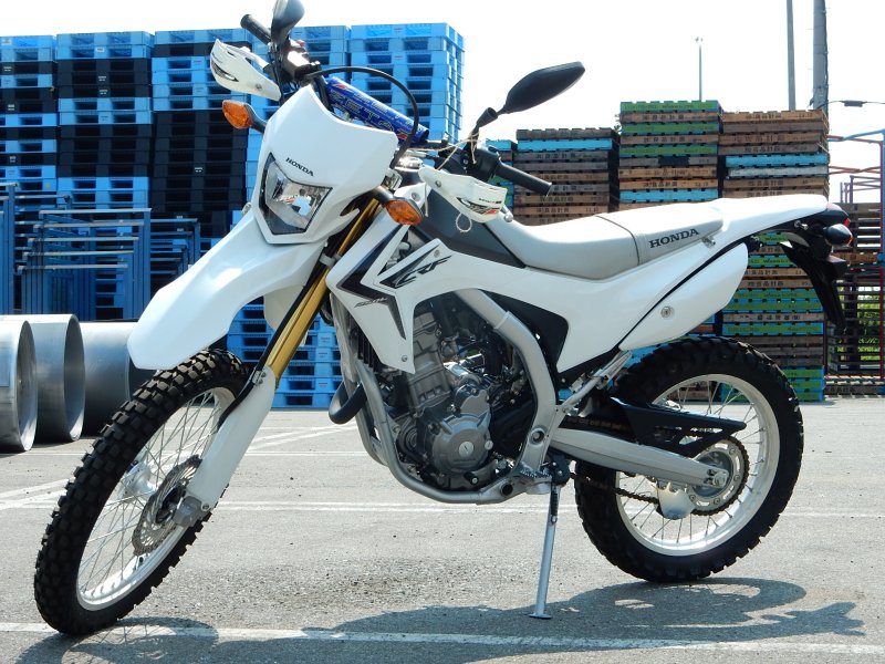 Мотоцикл Honda эндуро 250