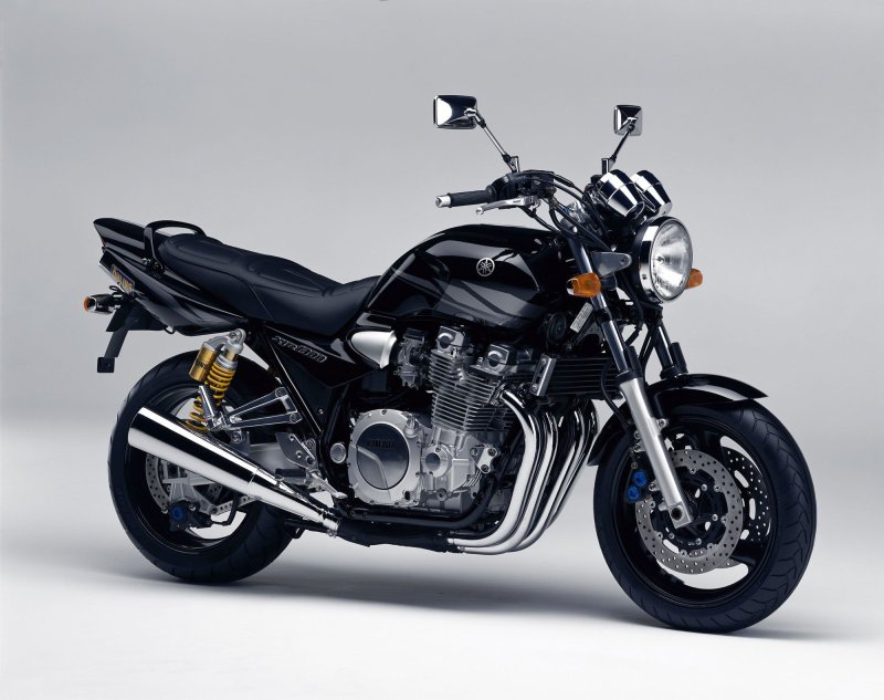 Yamaha XJR 1300