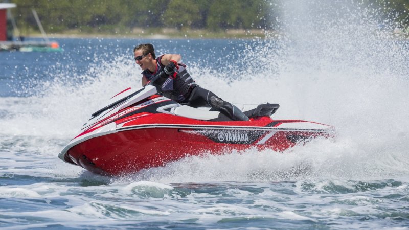 Ямаха гидроцикл gp1800 Red