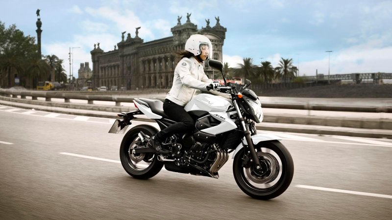 Moto-Yamaha xj6-n
