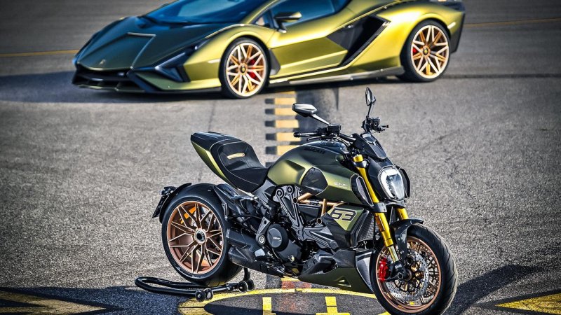 Мотоцикл Ducati Diavel 1260