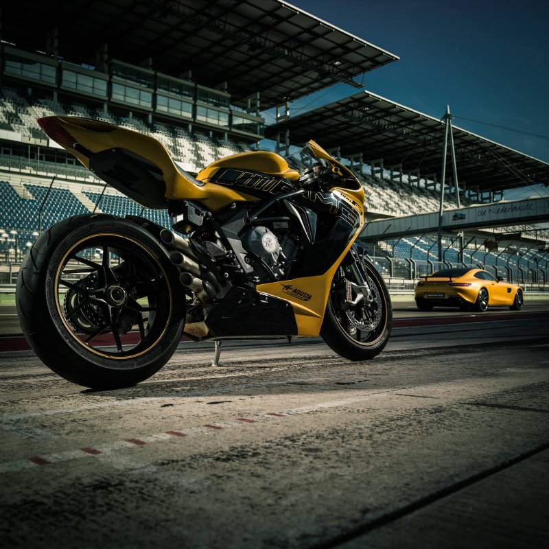 Мотоцикл MV Agusta AMG