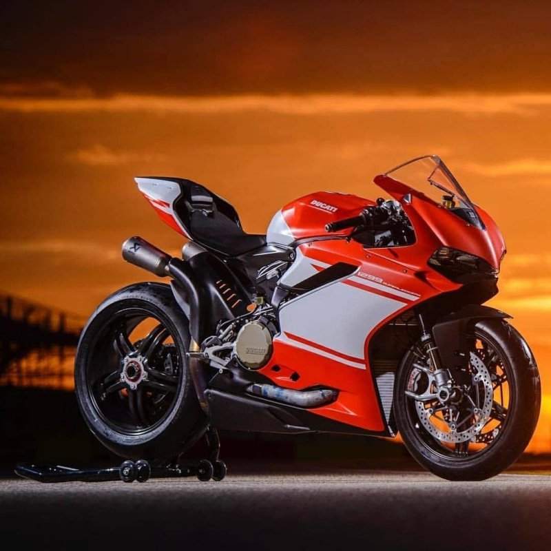 Дукати Панигале